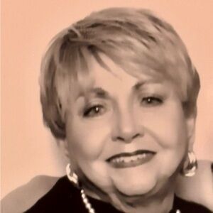 Meet your Posher, Linda